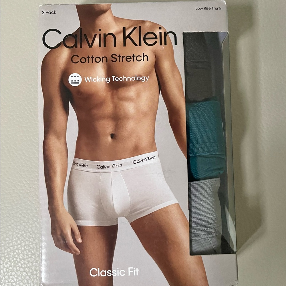 Calvin Klein low rise Trunks 3 pack